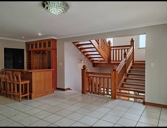 4 BEDROOM FREESTANDING FOR SALE IN BIRDWOOD ESTATE